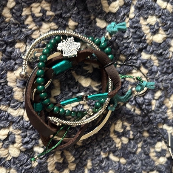 Harry Potter Slytherin House beaded stacked bracelet set - Picture 5 of 5